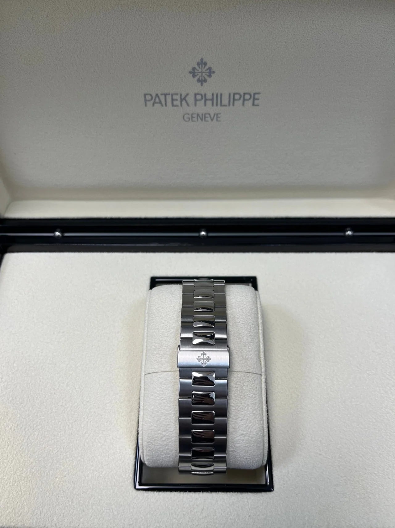 Patekphilippe Nautilus tiffany