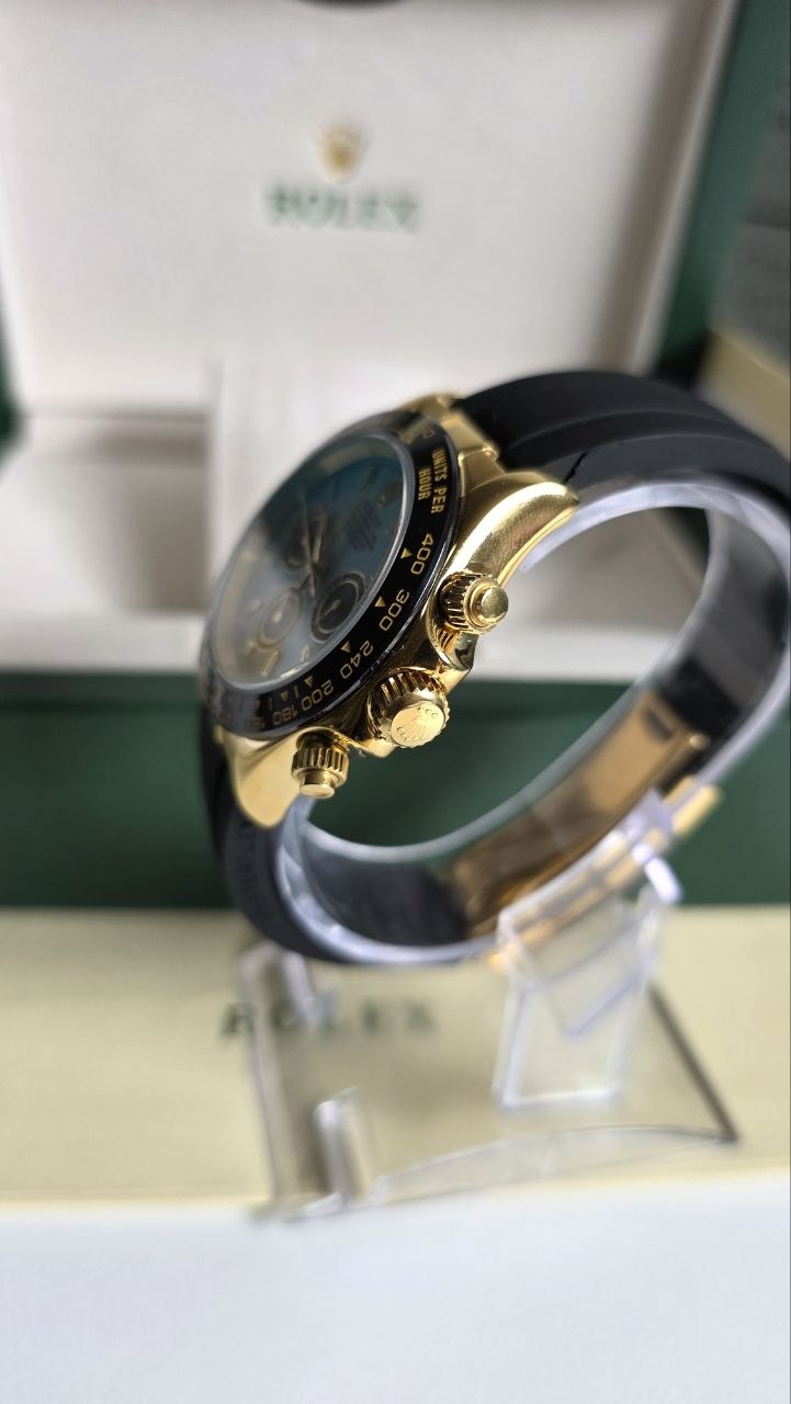 Date-just Green dial 2 millions 2000DA