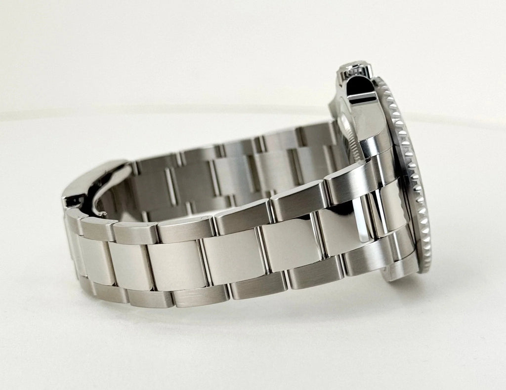 GMT-Master 2 Black bezel